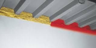 Head of wall construction joint in drywall framing